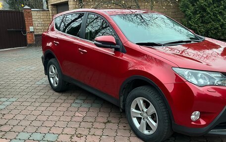 Toyota RAV4, 2013 год, 1 900 000 рублей, 2 фотография