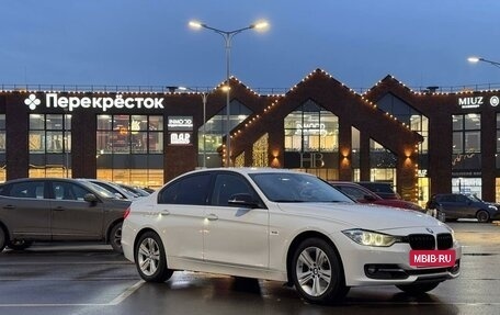 BMW 3 серия, 2013 год, 2 200 000 рублей, 3 фотография