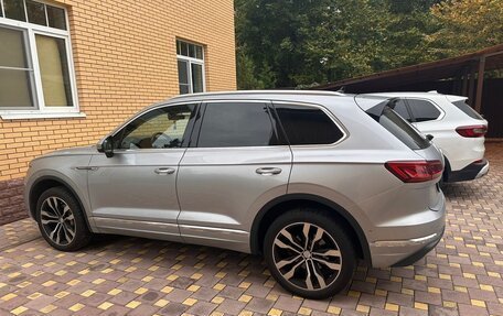 Volkswagen Touareg III, 2018 год, 4 950 000 рублей, 5 фотография