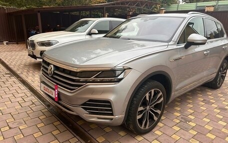 Volkswagen Touareg III, 2018 год, 4 950 000 рублей, 4 фотография