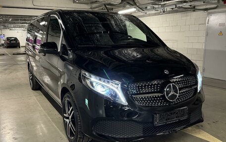 Mercedes-Benz V-Класс, 2022 год, 17 200 000 рублей, 3 фотография