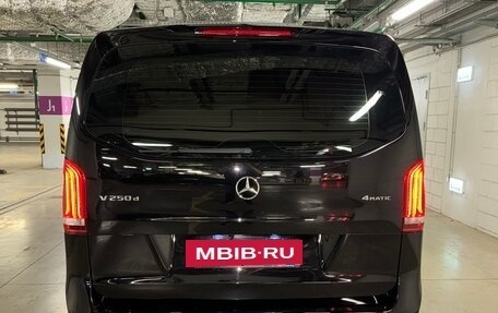 Mercedes-Benz V-Класс, 2022 год, 17 200 000 рублей, 5 фотография