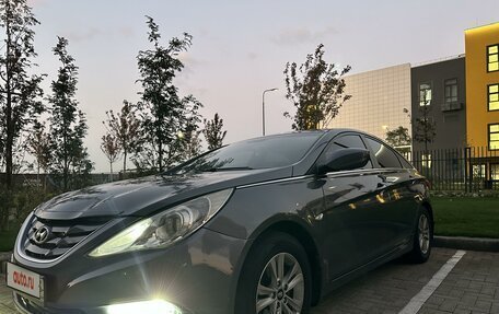 Hyundai Sonata VI, 2011 год, 1 500 000 рублей, 12 фотография