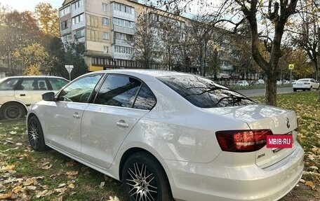 Volkswagen Jetta VI, 2016 год, 1 850 000 рублей, 3 фотография