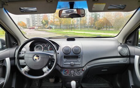 Chevrolet Aveo III, 2010 год, 428 088 рублей, 8 фотография