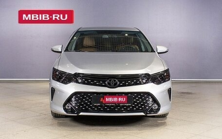 Toyota Camry, 2017 год, 2 350 000 рублей, 10 фотография