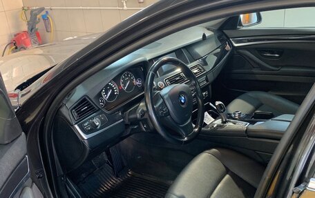 BMW 5 серия, 2015 год, 2 099 000 рублей, 3 фотография