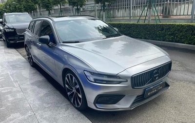 Volvo V60 II, 2020 год, 3 345 000 рублей, 1 фотография