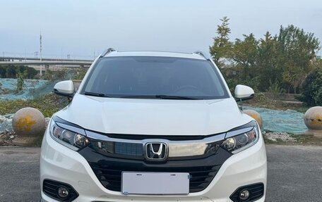 Honda Vezel, 2021 год, 1 735 000 рублей, 2 фотография