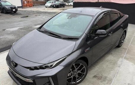 Toyota Prius IV XW50, 2021 год, 2 164 000 рублей, 7 фотография