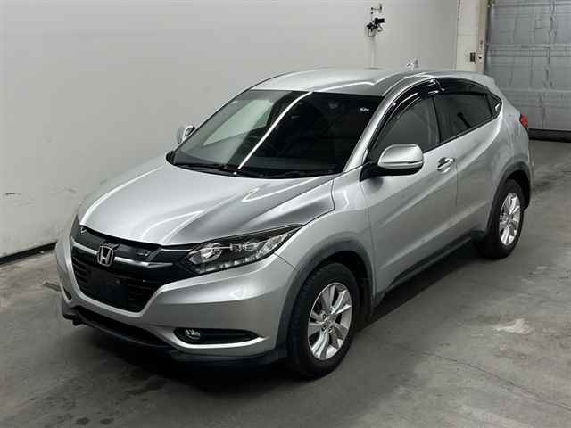 Honda Vezel, 2015 год, 1 470 000 рублей, 2 фотография