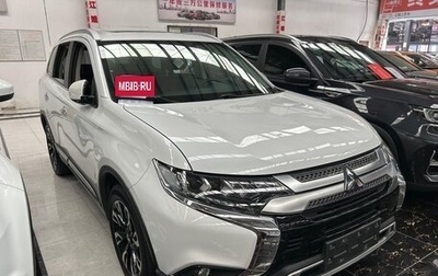 Mitsubishi Outlander III рестайлинг 3, 2021 год, 2 356 000 рублей, 1 фотография