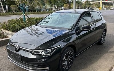 Volkswagen Golf VIII, 2021 год, 2 290 000 рублей, 1 фотография