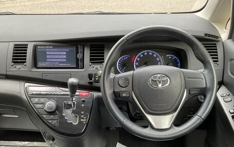 Toyota ISis I, 2015 год, 1 167 000 рублей, 12 фотография