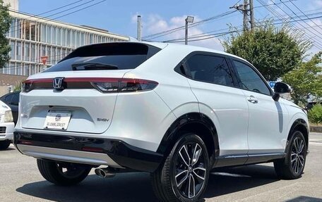 Honda Vezel, 2021 год, 1 450 000 рублей, 4 фотография