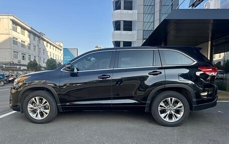 Toyota Highlander III, 2021 год, 3 290 000 рублей, 9 фотография