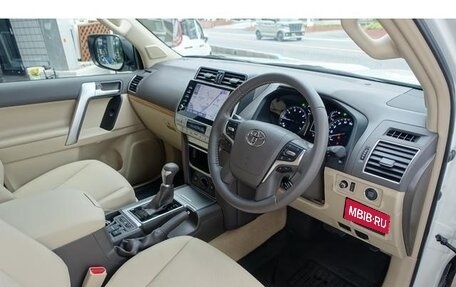 Toyota Land Cruiser Prado 150 рестайлинг 2, 2021 год, 3 030 000 рублей, 11 фотография