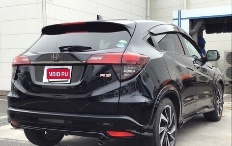 Honda Vezel, 2021 год, 1 400 000 рублей, 6 фотография