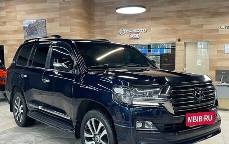 Toyota Land Cruiser 200, 2018 год, 7 800 000 рублей, 6 фотография