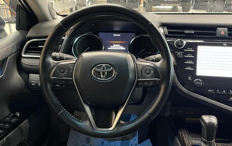 Toyota Camry, 2018 год, 3 090 000 рублей, 12 фотография