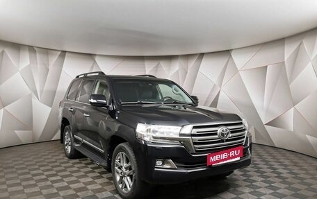 Toyota Land Cruiser 200, 2015 год, 4 999 000 рублей, 3 фотография