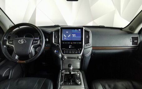 Toyota Land Cruiser 200, 2015 год, 4 999 000 рублей, 10 фотография