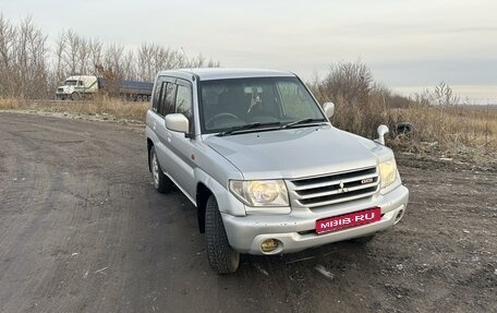 Mitsubishi Pajero iO, 2001 год, 550 000 рублей, 1 фотография