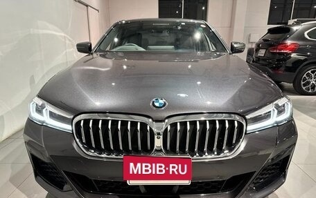 BMW 5 серия, 2021 год, 3 500 000 рублей, 2 фотография