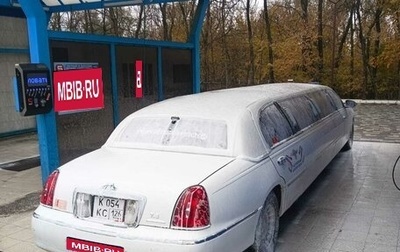 Lincoln Town Car III рестайлинг, 2000 год, 350 000 рублей, 1 фотография