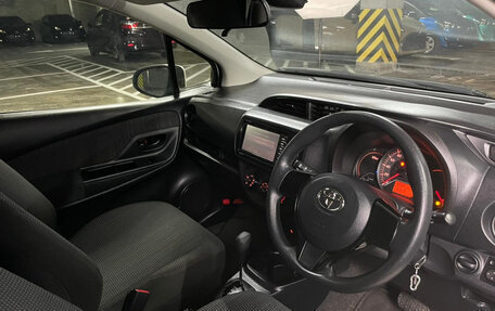 Toyota Vitz, 2018 год, 1 237 000 рублей, 9 фотография