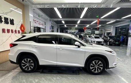 Lexus RX IV рестайлинг, 2021 год, 4 720 000 рублей, 3 фотография