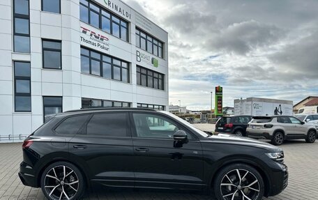 Volkswagen Touareg III, 2024 год, 8 926 000 рублей, 4 фотография