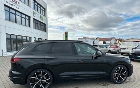 Volkswagen Touareg III, 2024 год, 8 926 000 рублей, 3 фотография