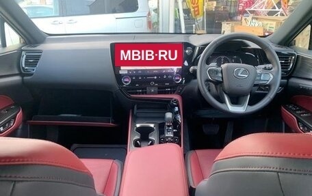 Lexus NX, 2023 год, 5 915 000 рублей, 9 фотография