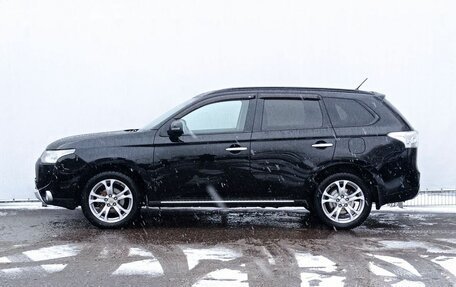 Mitsubishi Outlander III рестайлинг 3, 2013 год, 1 480 000 рублей, 8 фотография