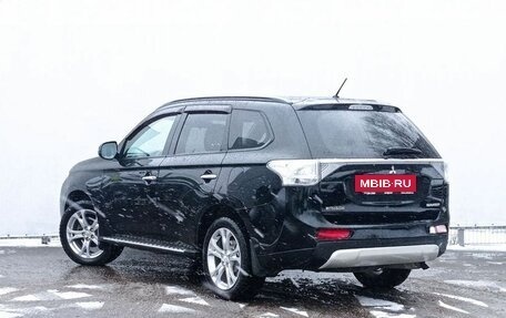 Mitsubishi Outlander III рестайлинг 3, 2013 год, 1 480 000 рублей, 7 фотография