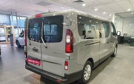 Renault Trafic, 2018 год, 2 349 000 рублей, 5 фотография