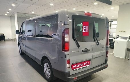 Renault Trafic, 2018 год, 2 349 000 рублей, 7 фотография