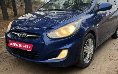 Hyundai Solaris II рестайлинг, 2012 год, 740 000 рублей, 4 фотография