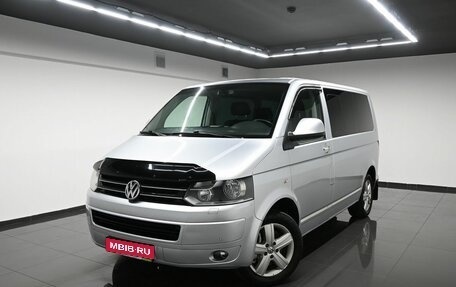 Volkswagen Caravelle T5, 2012 год, 2 095 000 рублей, 1 фотография