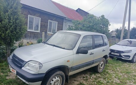 Chevrolet Niva I рестайлинг, 2003 год, 250 000 рублей, 6 фотография