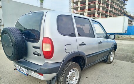 Chevrolet Niva I рестайлинг, 2004 год, 385 000 рублей, 4 фотография