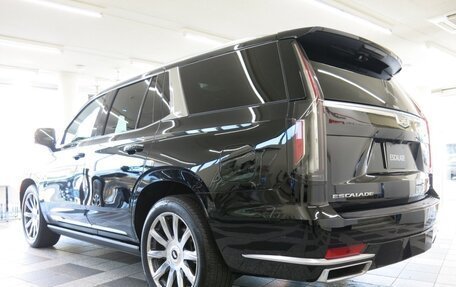 Cadillac Escalade V, 2023 год, 12 899 000 рублей, 4 фотография