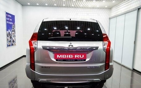 Mitsubishi Pajero Sport III рестайлинг, 2017 год, 2 823 000 рублей, 6 фотография