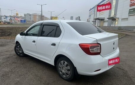 Renault Logan II, 2017 год, 580 000 рублей, 4 фотография