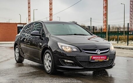 Opel Astra J, 2013 год, 898 000 рублей, 1 фотография