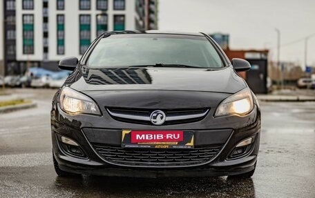 Opel Astra J, 2013 год, 898 000 рублей, 2 фотография