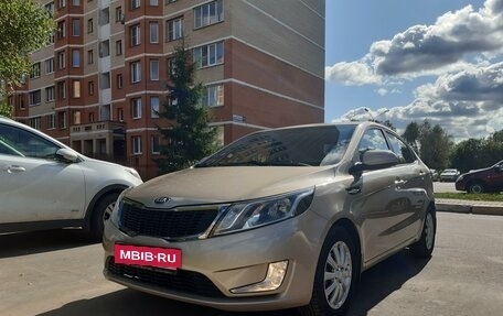 KIA Rio III рестайлинг, 2013 год, 940 000 рублей, 1 фотография