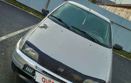 Fiat Punto III Punto Evo рестайлинг, 1998 год, 110 000 рублей, 1 фотография