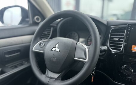 Mitsubishi Outlander III рестайлинг 3, 2012 год, 1 499 000 рублей, 10 фотография